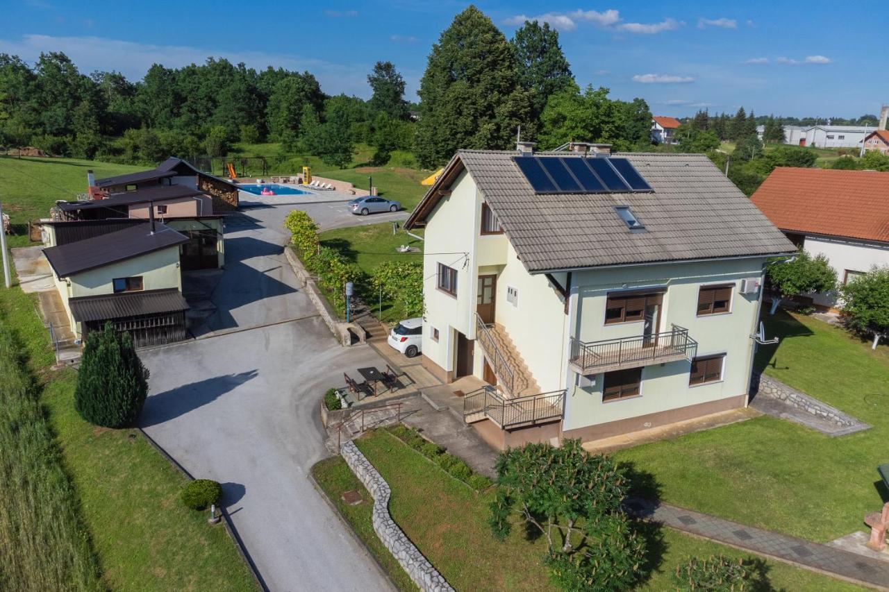 Apartments Lucija Слуни Экстерьер фото